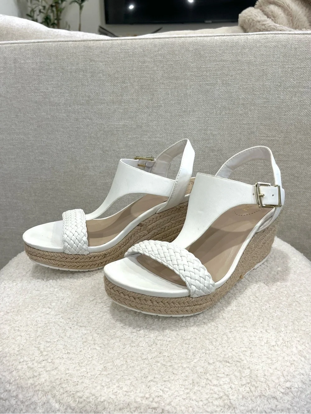 Kenneth Cole White Clinton Wedge